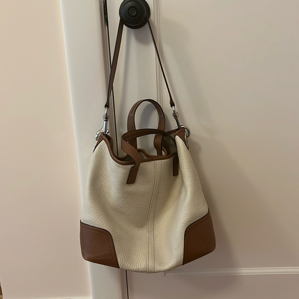 Coach Hadley Luxe Grain Leather Bag in SILVER/IVORY No C1492-F31334.